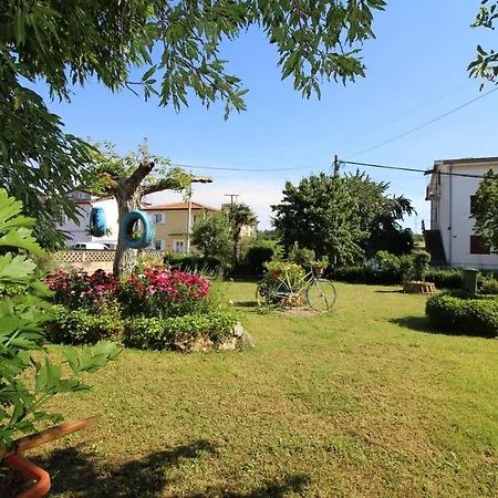 Fero With Beautiful Garden * Porec