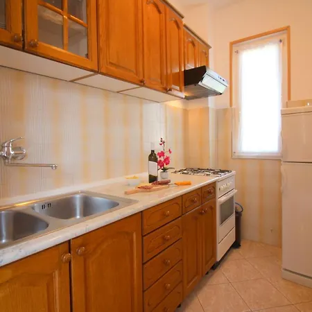 Apartment Fero With Beautiful Garden *