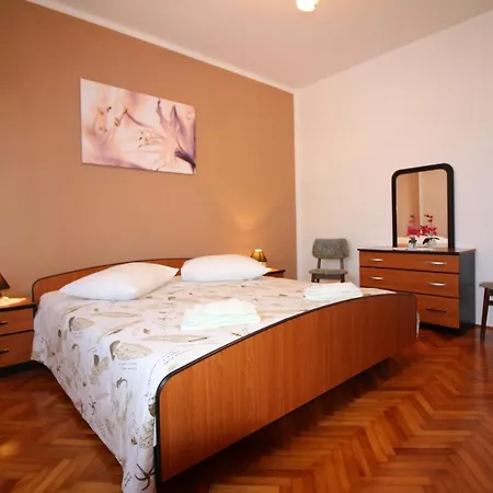 Apartmán Fero With Beautiful Garden *