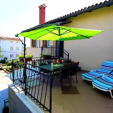 Fero With Beautiful Garden Porec