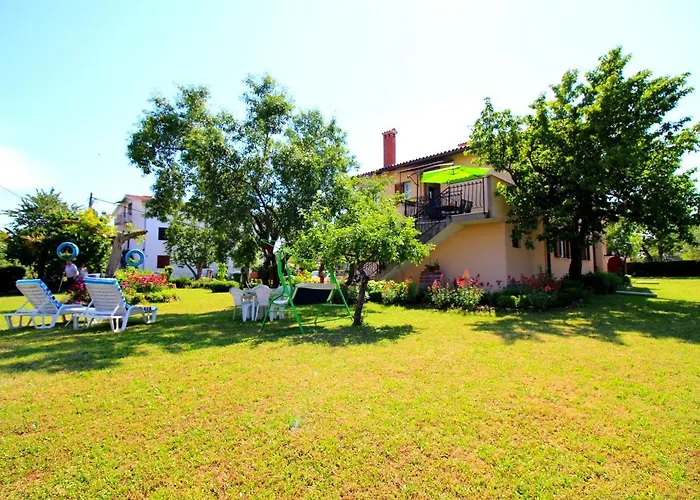 Fero With Beautiful Garden Apartamento